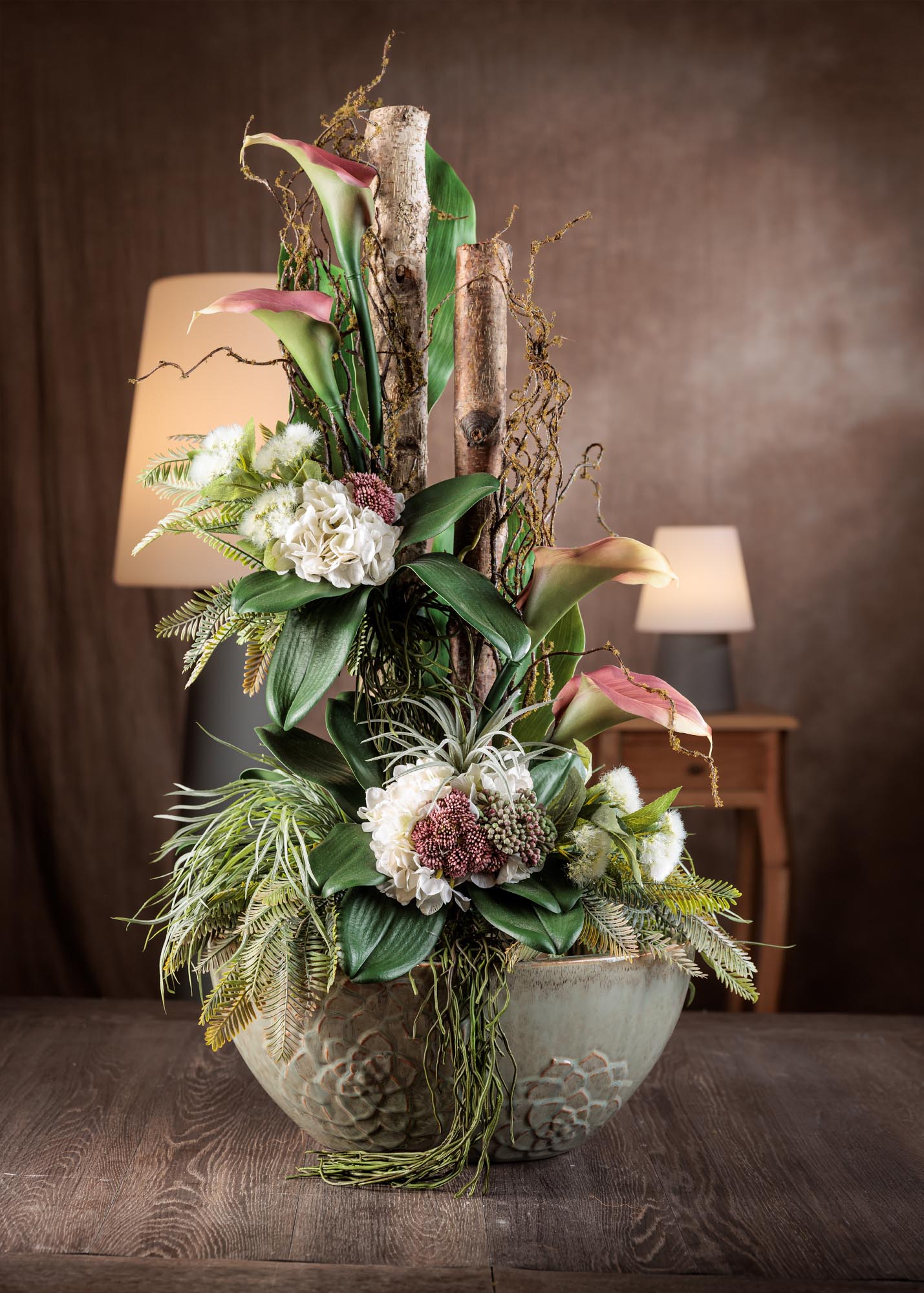 Composizione di fiori artificiali con Ortensie, Calle e Tronchi Betulla -  Arte Fiore
