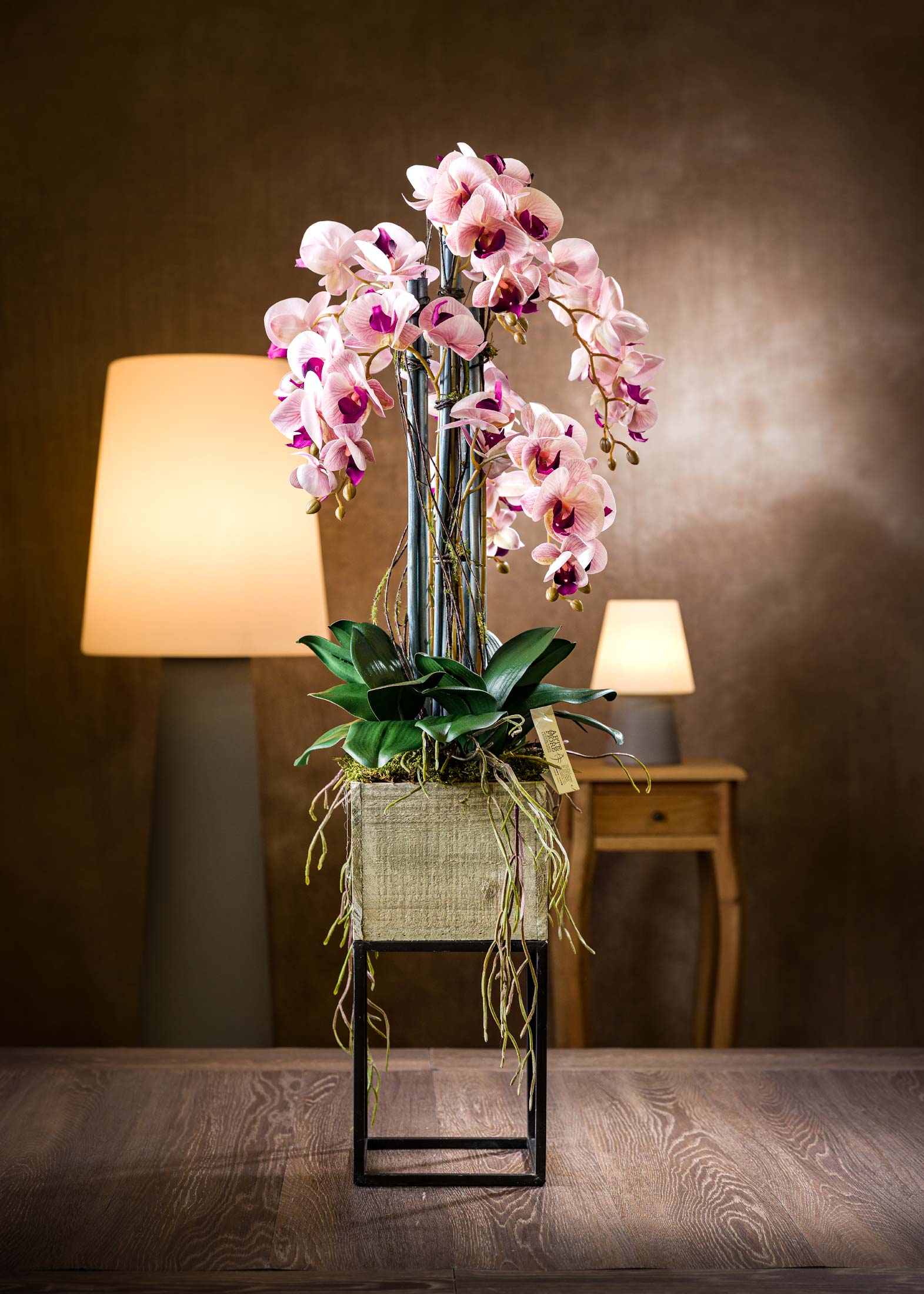 Composizioni con Orchidee in vaso di legno- Sembrano vere!