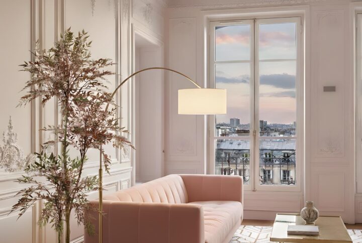 Pianta di Nandina artificiale ambientata in interno, dall’aspetto realistico e decorativo, ideale per arredare ambienti moderni senza manutenzione.