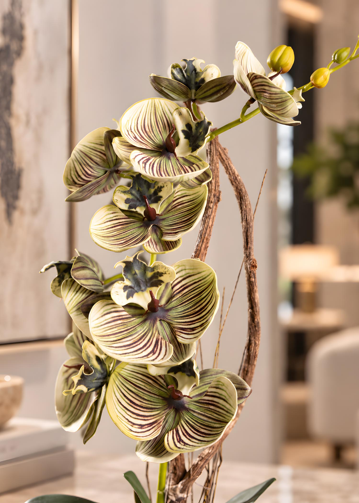 Orchidea artificiale screziata – dettaglio dei fiori