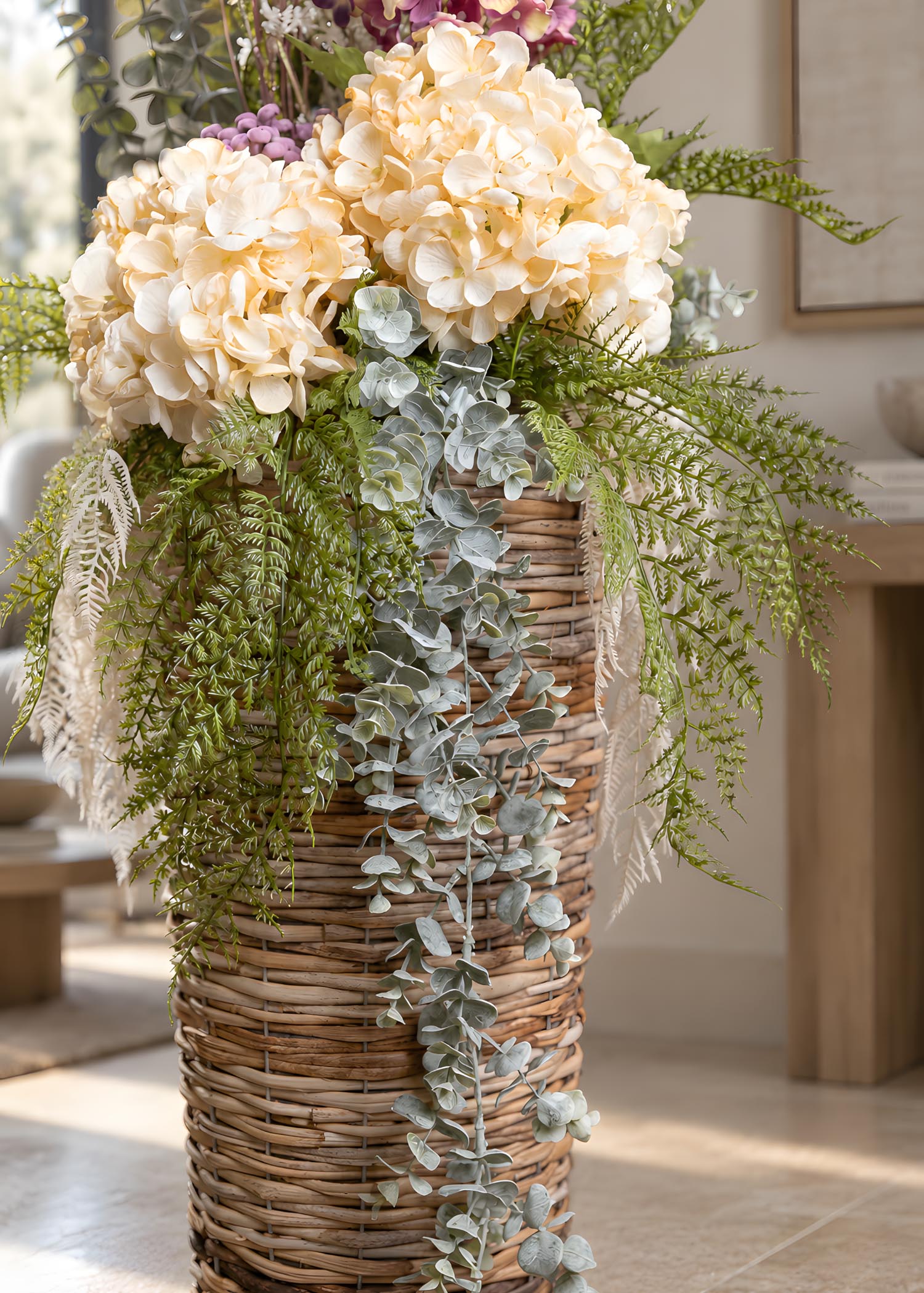 Ortensie artificiali crema e verde decorativo – Dettaglio