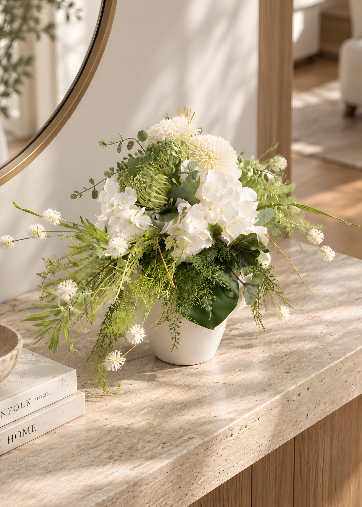 Composizione fiori artificiali in vaso di ceramica – vista tre quarti