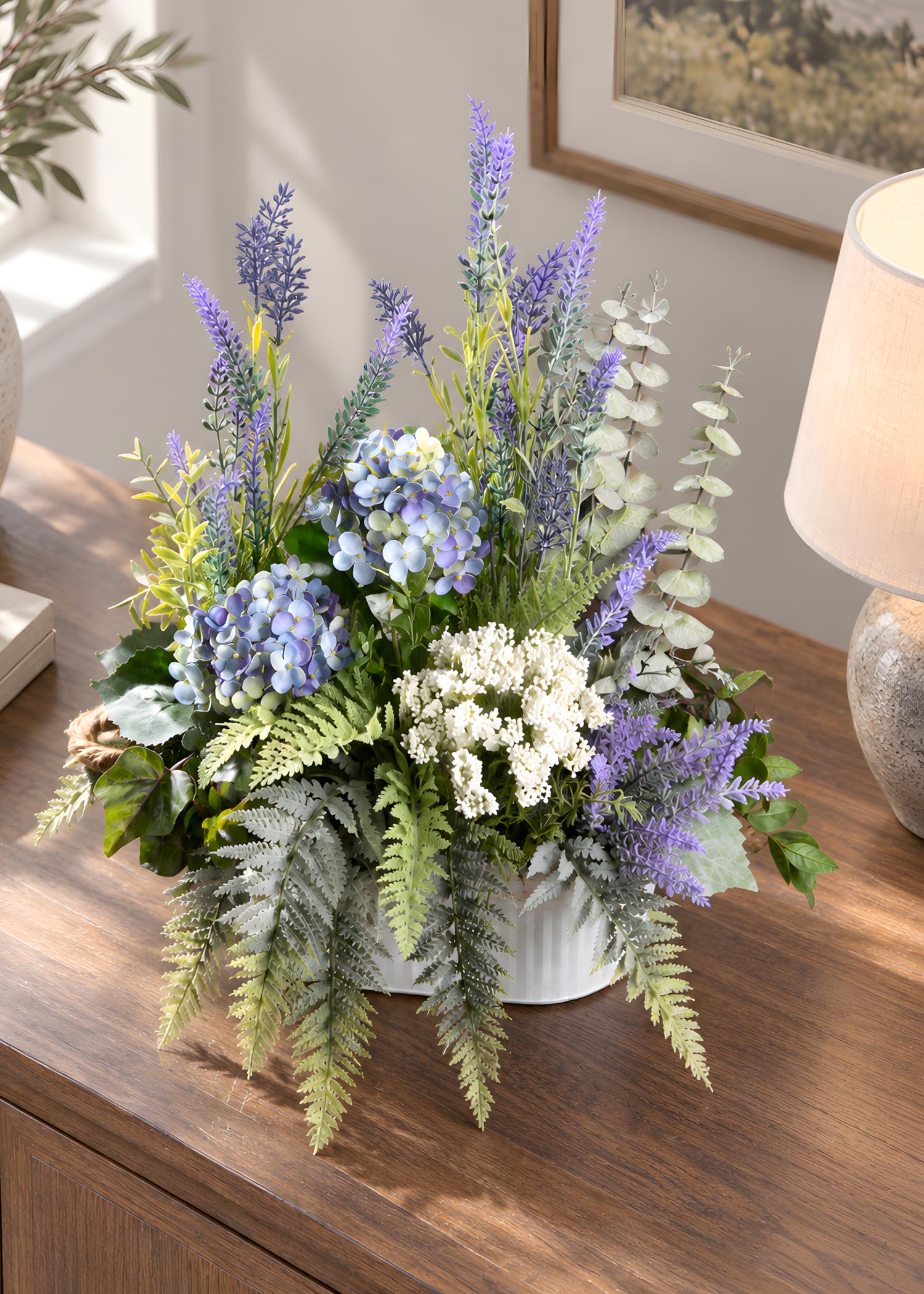 Composizione di ortensie e lavanda – Vista dall’alto