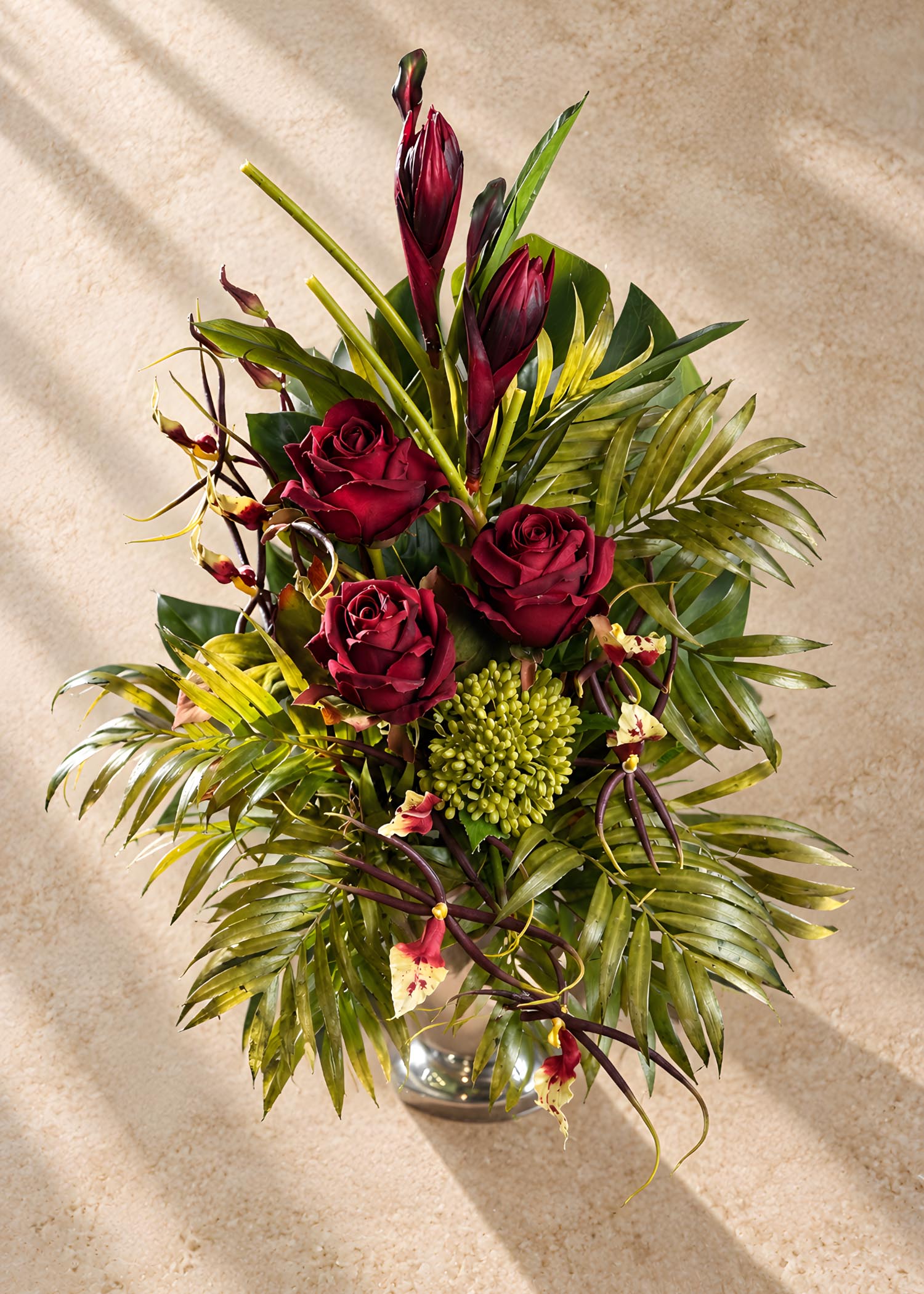 Mazzo fiori artificiali per loculo bordeaux tropicale Arte Fiore vista completa